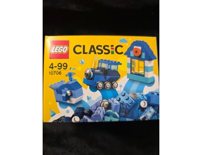 **UNRESERVED** COOKIE'S LIFETIME COLLECTION OF ... - Lot 519