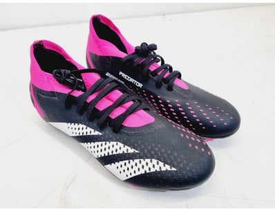 Major Brand Apparel & Footwear Liquidation Even... - Lot 187