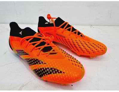 Major Brand Apparel & Footwear Liquidation Even... - Lot 119