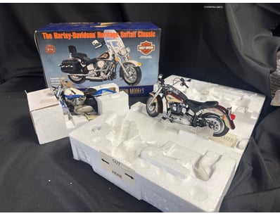 Mancave & Memorabilia (A1007) - Lot 523