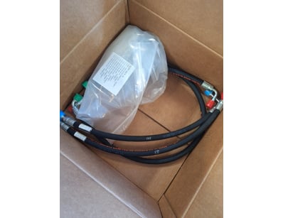 Assorted airhoses and fittings

