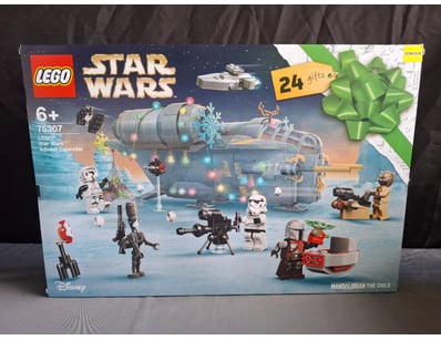 **UNRESERVED** LIFETIME COLLECTION OF LEGO PART... - Lot 239