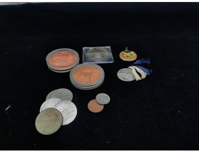 COLLECTION OF COMMEMORATIVE TOKENS/MEDALLIONS.

...