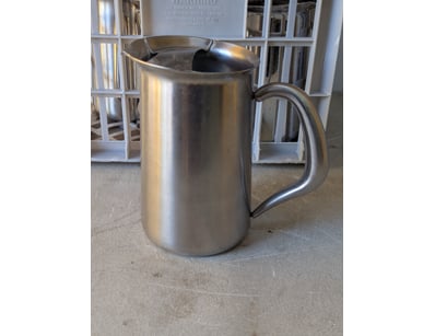 Water jugs, metal, 18.5cm high

SOLD AS LOT

