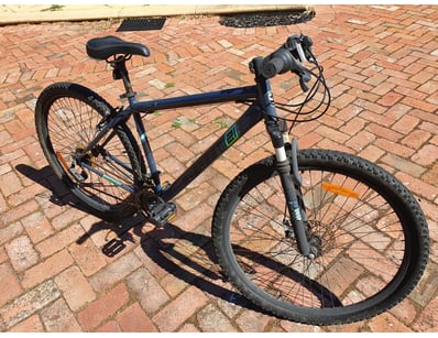 Sport, Leisure & Lifestyle (SAA992) - Lot 4850