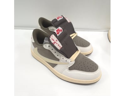 Street Culture (A975) - Lot 2026