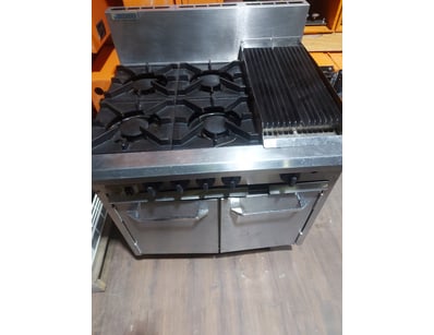 4 Burner Oven and Griddle, Make: Luus, Model: CRO-...