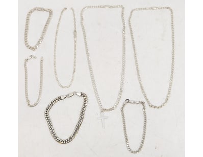 UNRESERVED Airport - Lost Property (A980) - Lot 184