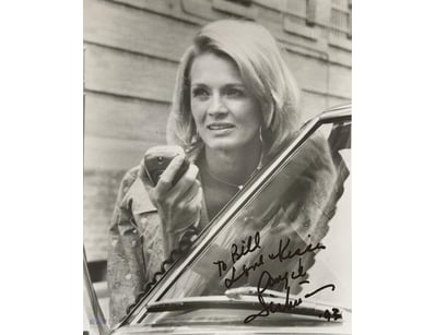 POLICEWOMAN ANGIE DICKINSON SIGNED PHOTO 

Angie D...