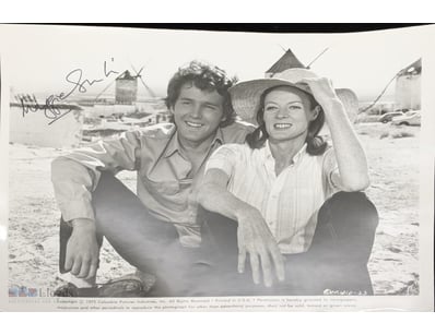 SIGNED PHOTOGRAPH OF MAGGIE SMITH WITH CERTIFICATE...