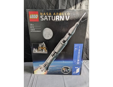 **UNRESERVED** LIFETIME COLLECTION OF LEGO PART... - Lot 118