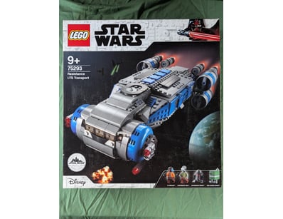 **UNRESERVED** LIFETIME COLLECTION OF LEGO PART... - Lot 315