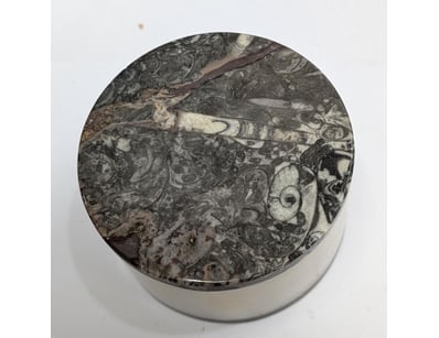 The Curio Collection (A999) - Lot 585