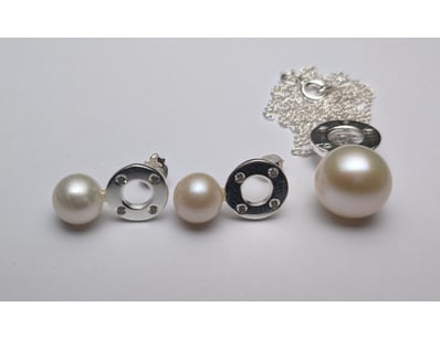 Affordable Jewellery Market (A997) - Lot 632