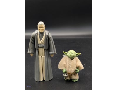 1980 YODA WITH CLOAK AND BELT, AND 1985 ANAKIN SKY...