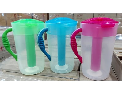 BOX LOT- QTY 3 x Set of 3 C/GEAR 2.2LT water jugs ...