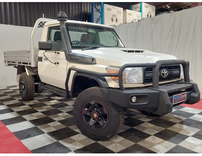 Passenger, Luxury & Commercial Vehicles Auction - Lot 130