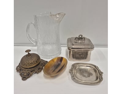 Antique & Vintage Showcase (A979) - Lot 5609