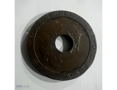 1797 UNITED KINGDOM CARTWHEEL HOLED PENNY RARE  

...