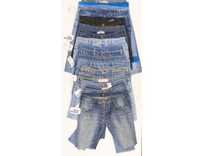 Entire Vintage Clothing Store Liquidation (ON11... - Lot 316