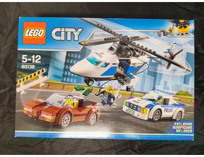 **UNRESERVED** COOKIE'S LIFETIME COLLECTION OF L... - Lot 61