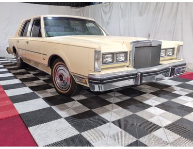 Classic, Muscle & Barn Finds - Lot 30