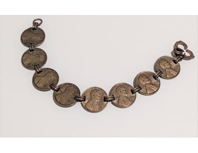 The Curio Collection (A979) - Lot 8293
