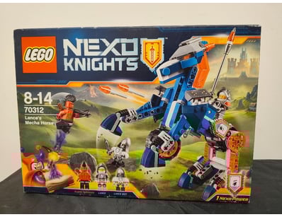 **UNRESERVED** LIFETIME COLLECTION OF LEGO PART... - Lot 656