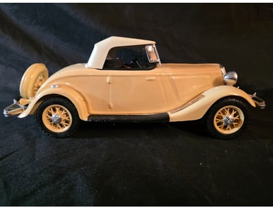 VINTAGE 1934 BEAM DECANTER DIE-CAST MODEL CAR - CR...