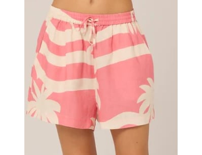 UNRESERVED Big Brand Fashion Boutique Liquidati... - Lot 197