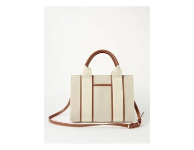 Accessories, Homegoods & Camping Gear (VICA986) - Lot 38