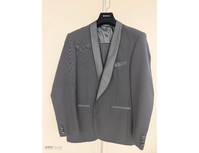 VARCE ITALIA TUXEDO POLYESTER WOOL

Material: Poly...