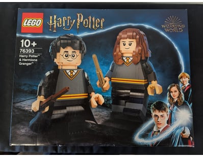 **UNRESERVED** COOKIE'S LIFETIME COLLECTION OF ... - Lot 199