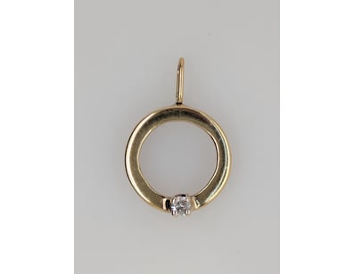 9CT YELLOW GOLD DIAMOND PENDANT


583010+246
...