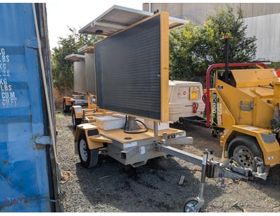 Variable Message Sign - Amber, Medium Trailer

Mak...