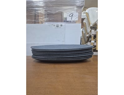 Lot of 9x black salad plates.

Sold as lot

