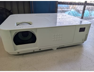 NEC M282X DLP projector in cream/beige finish. Fea...