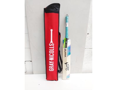 BRAND NEW

Burra Cricket Bat Prism Pro 9.0 Harro...