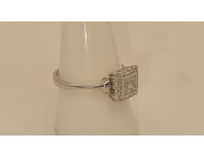 Luxury Jewellery (A995) - Lot 409