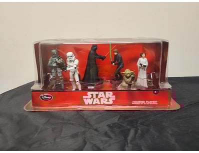 **UNRESERVED** LIFETIME COLLECTION OF LEGO PART... - Lot 740