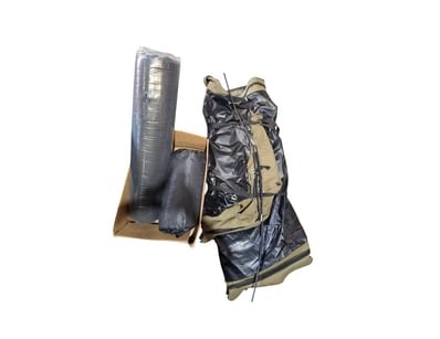UNRESERVED Airport - Lost Property (A980) - Lot 596