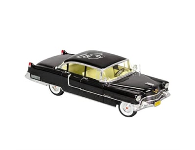 Iconic Memorabilia (A978) - Lot 109