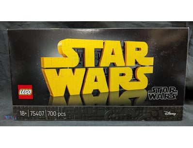 LEGO STAR WARS SET 75407 - 700 PIECE COLLECTIBLE D...