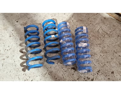 MOSTLY UNRESERVED 4x4 WORKSHOP BUSINESS CLOSURE... - Lot 171