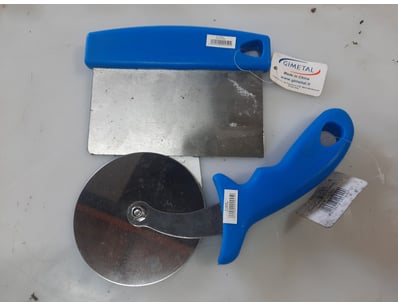 Pizza cutter and scraper, metal blade, blue plasti...