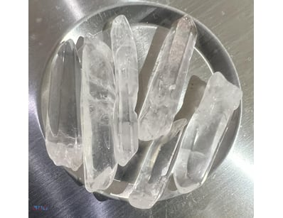 42.16 CARAT CLEAR QUARTZ VARIOUS        

Conditio...
