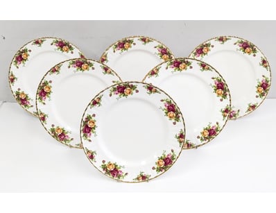 ROYAL ALBERT OLD COUNTRY ROSES FINE BONE CHINA DIN...