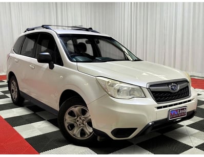 <b>2014 Subaru Forester SJ 2.0i - White - 256,514k...