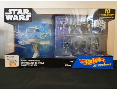 **UNRESERVED** LIFETIME COLLECTION OF LEGO PART... - Lot 714