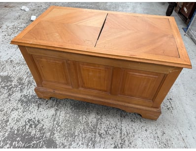 Elegant wooden blanket box crafted from quality ti...